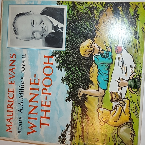 Vintage Maurice Evans Reads Winnie-the-Pooh Vinyl - Picture 1 of 6